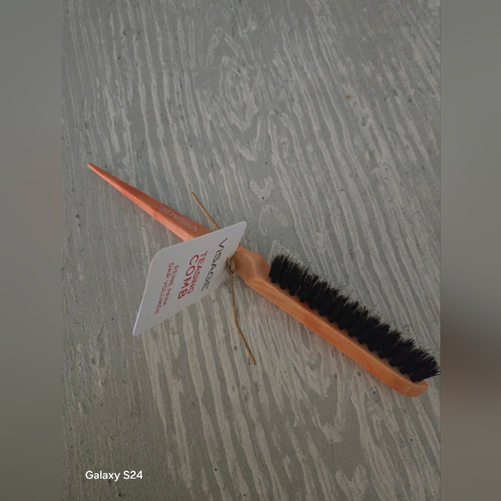 Visage Orange Teasing Brush with Black Bristles New